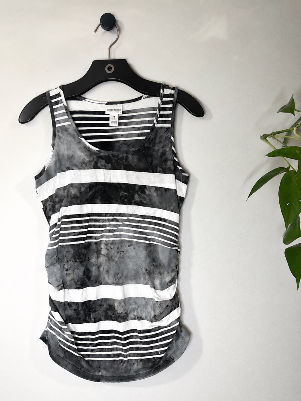 Motherhood Maternity Gray White Striped Sleeveless Tank Top Size Small